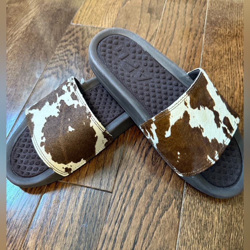 APL Brown Cow hair Slide Sandals. Size 6. Brand New w/out box
